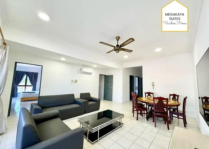 6 Bedrooms Penthouse Marina Court City Centre - 19Pax
